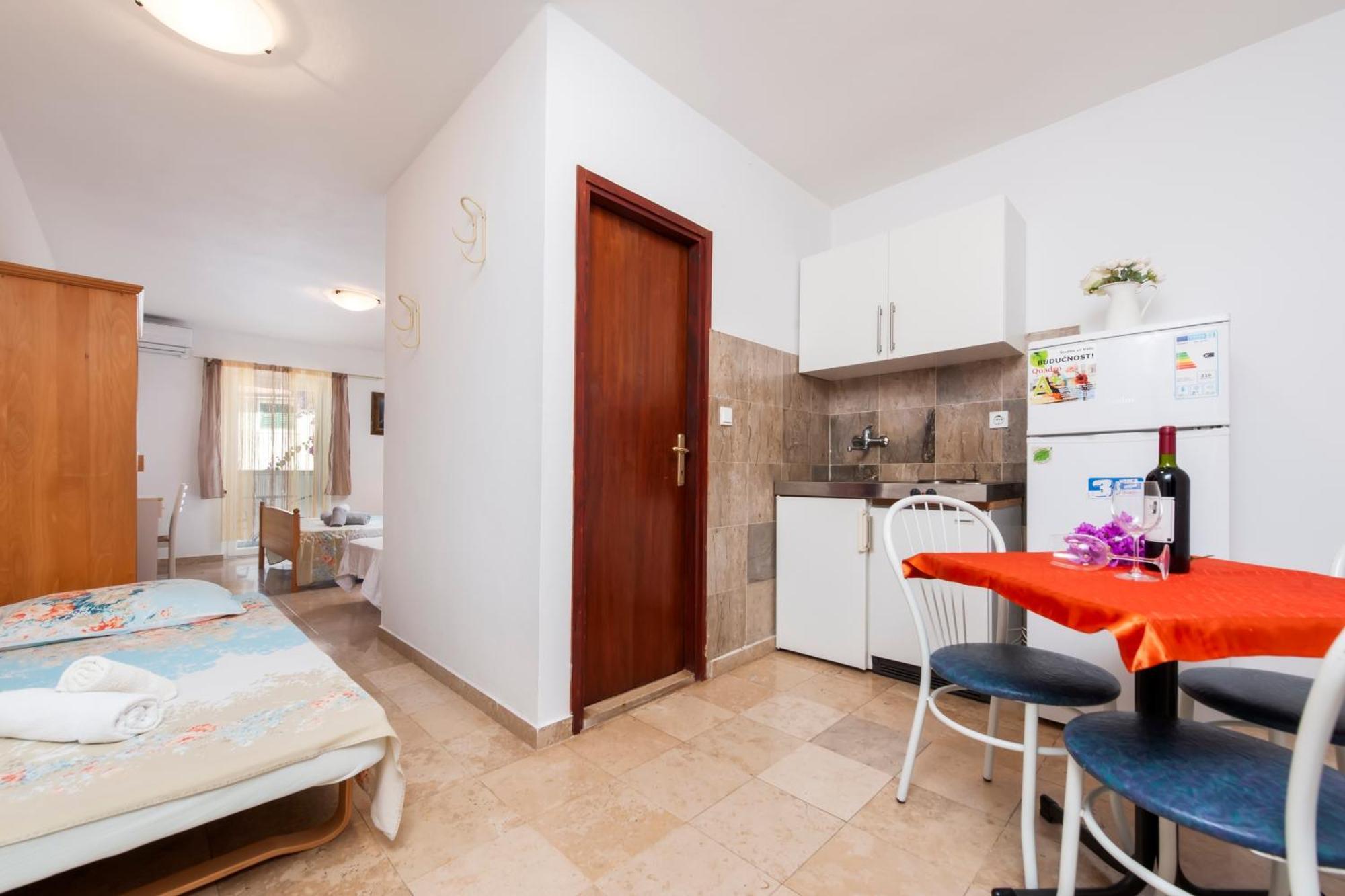 Luna Tsuki Seven Lejlighedshotel Rovinj Eksteriør billede